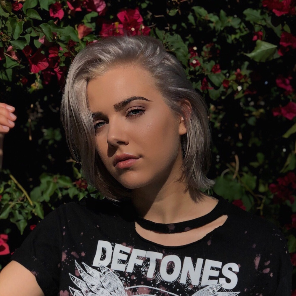 Meet your Posher, Joanna